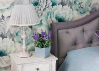 Meble prowansalskie w twoim salonie. Które warto wykorzystać? Meble prowansalskie w twoim salonie