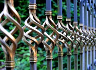 Co daje kucie stali?