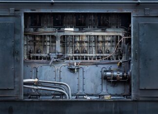 Czy tłok dotyka cylindra? Czy tłok dotyka cylindra?