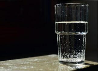 Czy daje się wapno pod maliny?