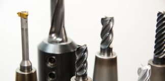 Jakim wiertłem pod konfirmaty?