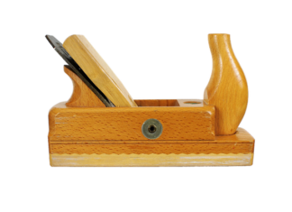 Czy zrębki z drzew liściastych zakwaszają glebę?