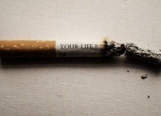 Dlaczego śmierdzi z kabiny prysznicowej? Dlaczego śmierdzi z kabiny prysznicowej?