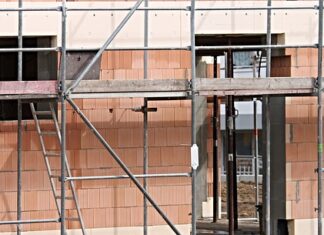 Jak ocieplić wyłaz dachowy?