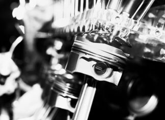 Co trzyma tłok? Co trzyma tłok?