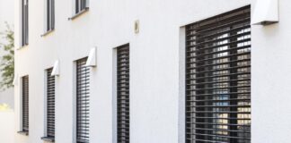 Dlaczego żaluzje fasadowe są tak popularne we współczesnej architekturze